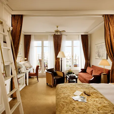 Yachthafenresidenz Hohe Düne Hotel Rostock