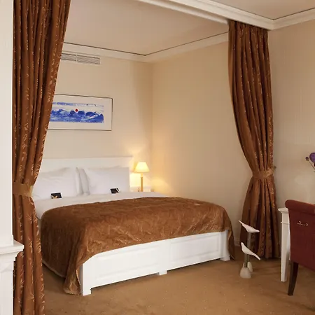 Yachthafenresidenz Hohe Düne Hotel