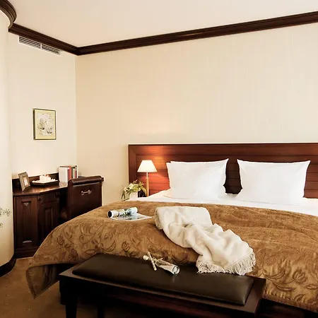 Hotel Yachthafenresidenz Hohe Duene Rostock