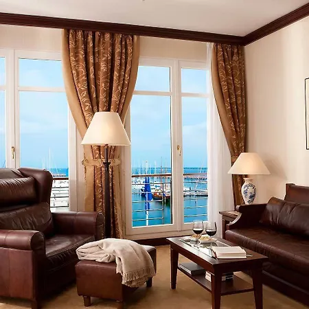 Yachthafenresidenz Hohe Duene 5* Rostock