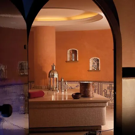 Yachthafenresidenz Hohe Düne 5*