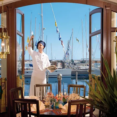 Yachthafenresidenz Hohe Düne Hotel Rostock