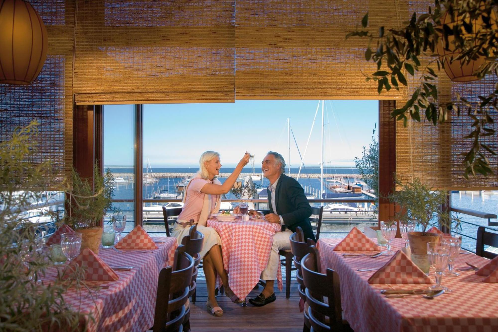 Hotel Yachthafenresidenz Hohe Duene Rostock