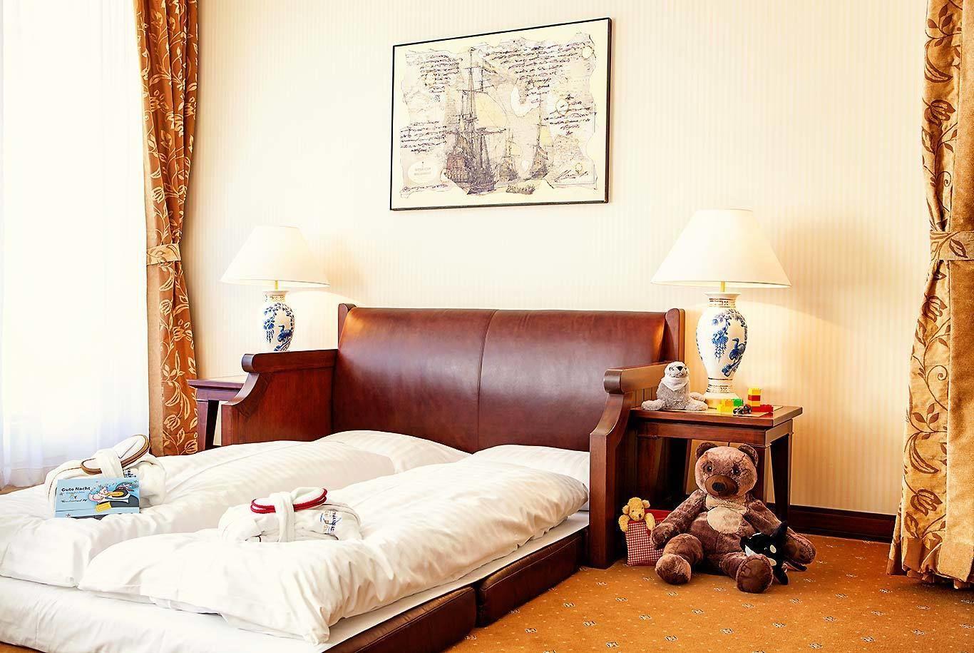 Hotel Yachthafenresidenz Hohe Düne 5*