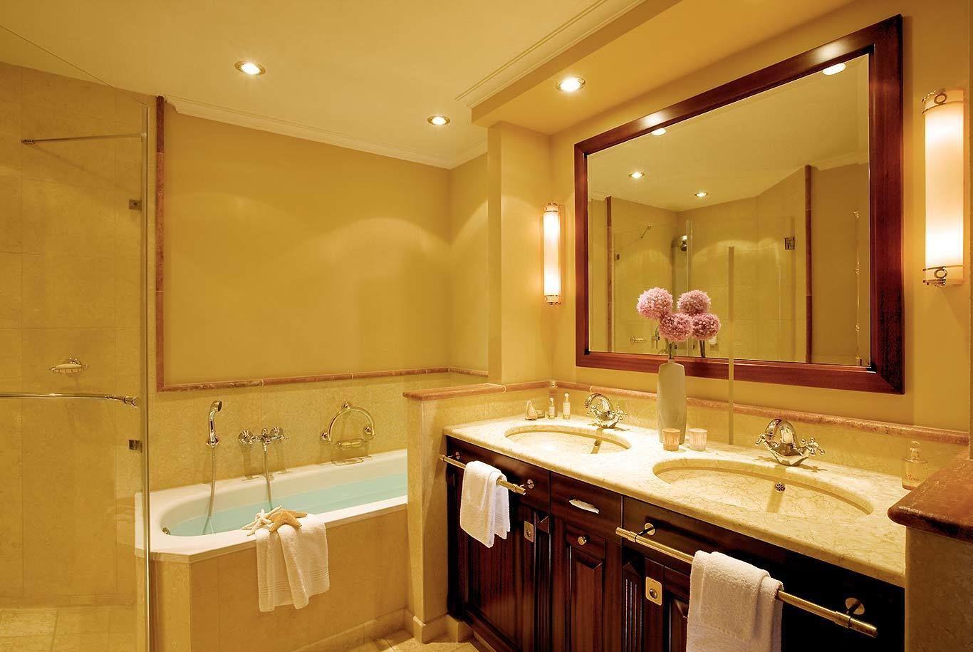 Yachthafenresidenz Hohe Düne Hotel