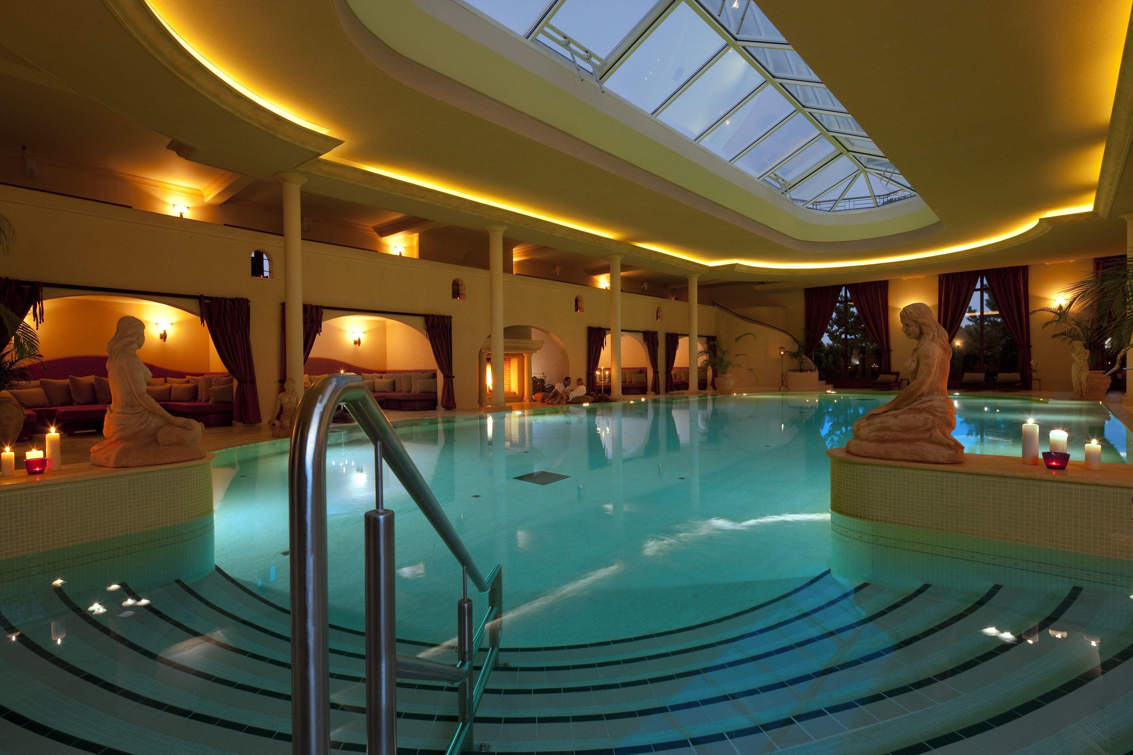 Hotel Yachthafenresidenz Hohe Düne 5*