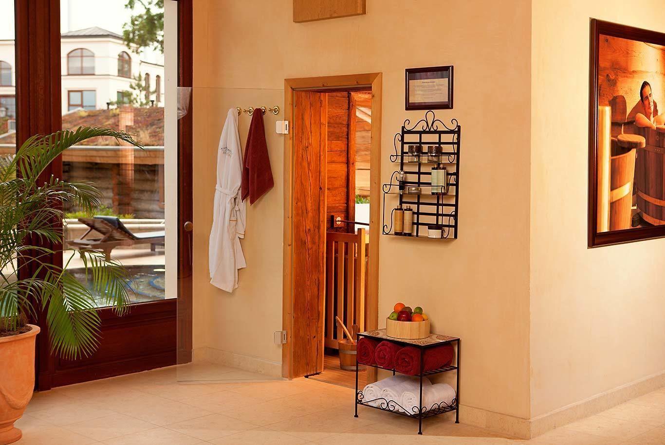 Hotel Yachthafenresidenz Hohe Duene Rostock