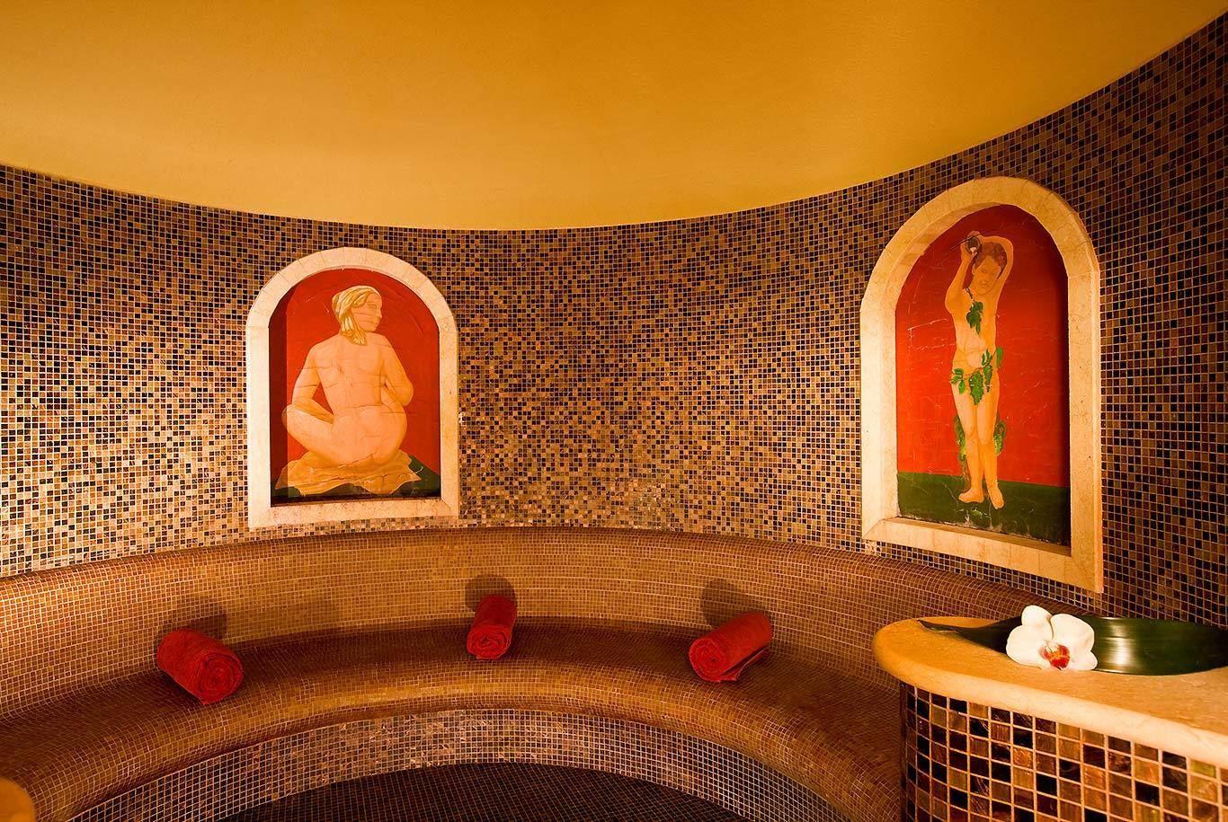 Yachthafenresidenz Hohe Duene 5*