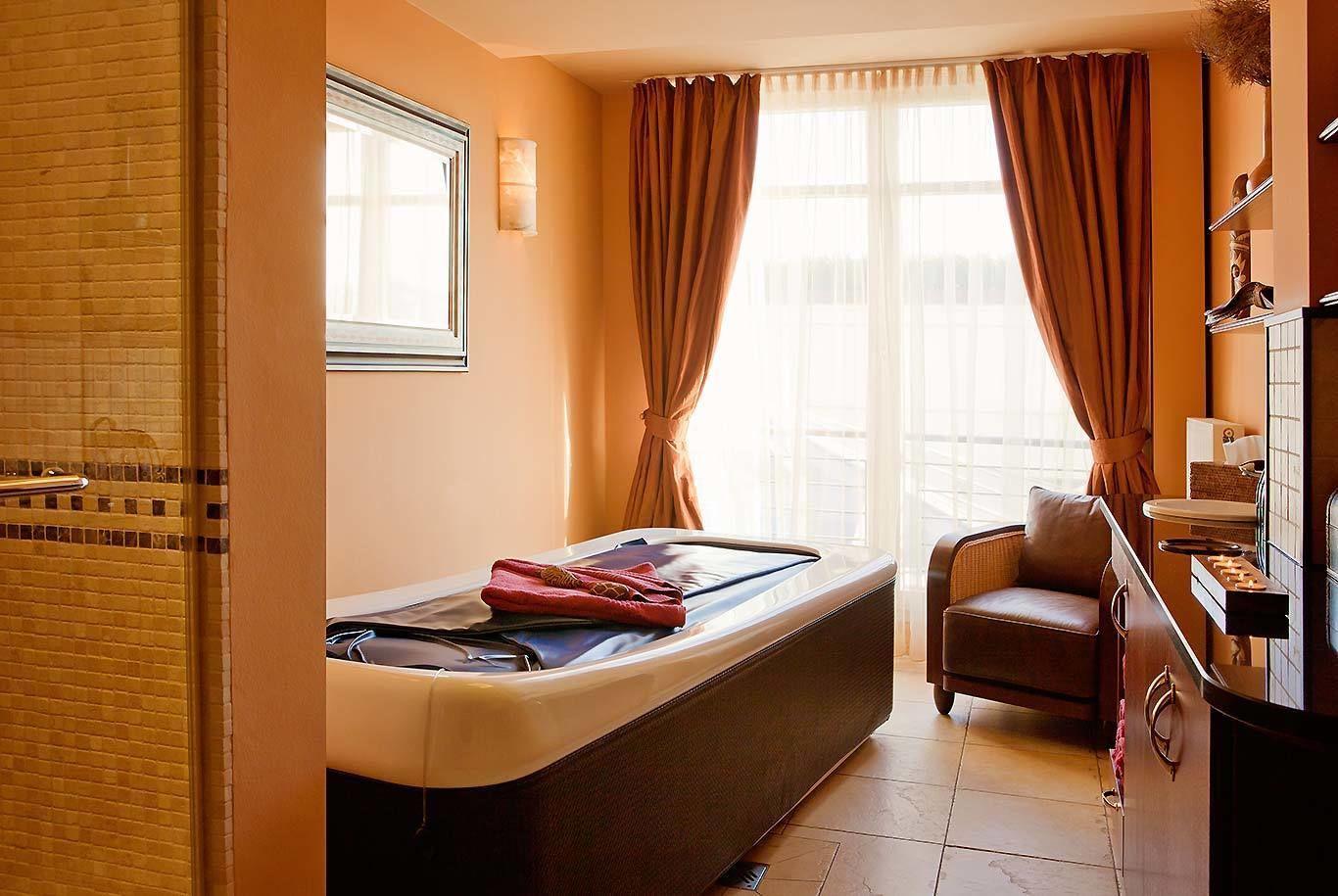 Yachthafenresidenz Hohe Duene Hotel Rostock