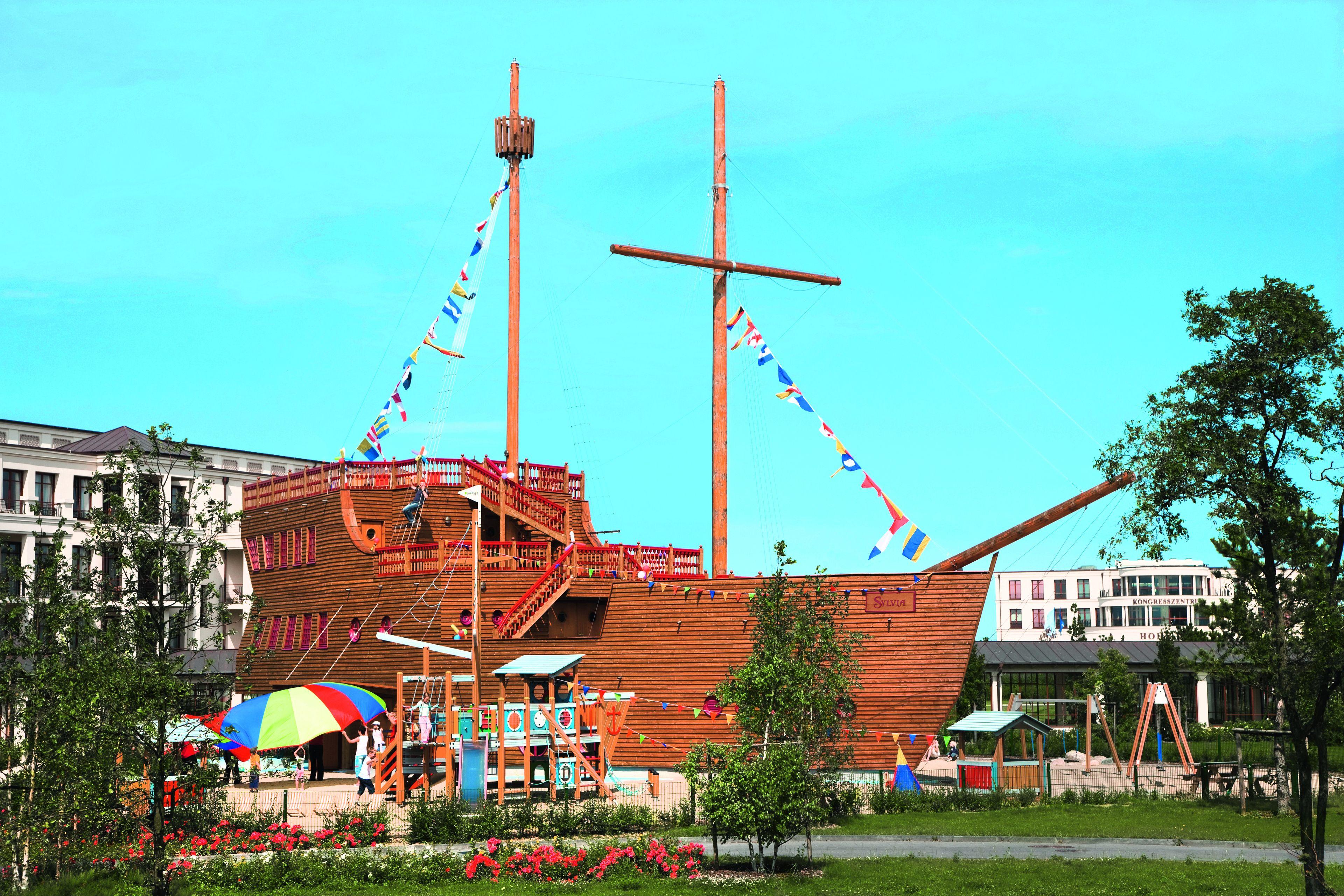 Hotel Yachthafenresidenz Hohe Düne 5*