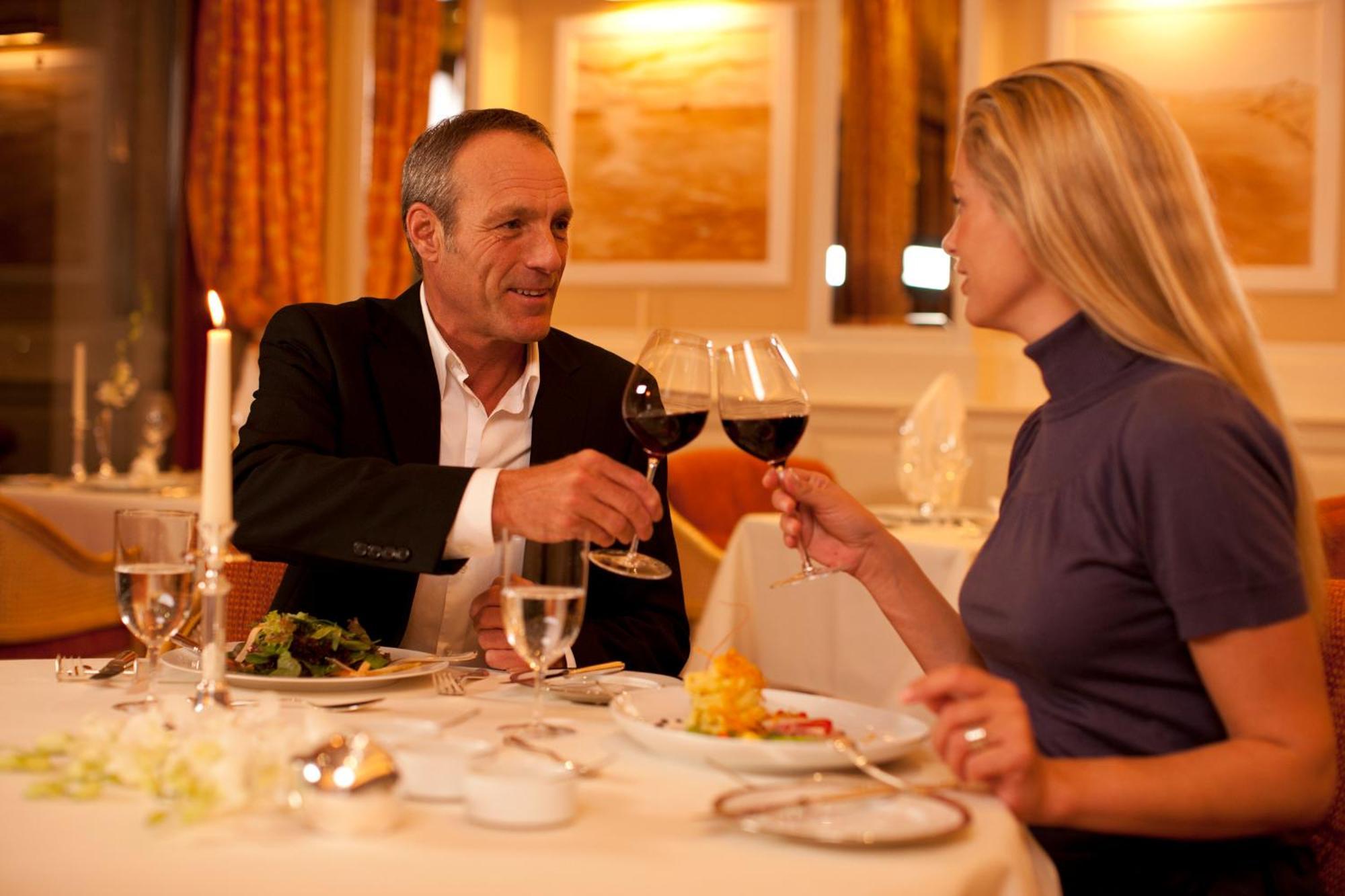 Yachthafenresidenz Hohe Duene Hotel