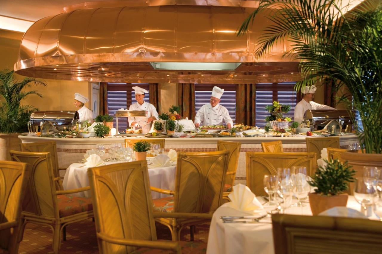 Yachthafenresidenz Hohe Duene 5*